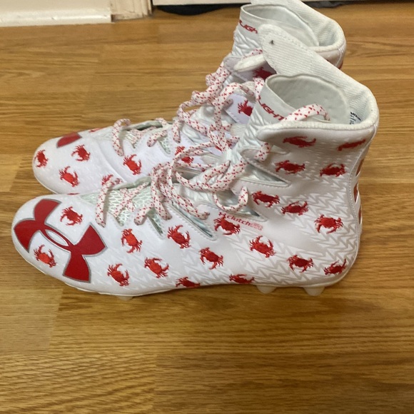 New without tags or box 
Under Armour Highlight Clutch Fit Crab Men’s size 11 - Picture 2 of 8